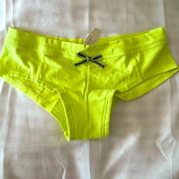 Victoria's Secret iconic logo with cutesy VS bow panty - NWT- Size S - Picture 1 of 3